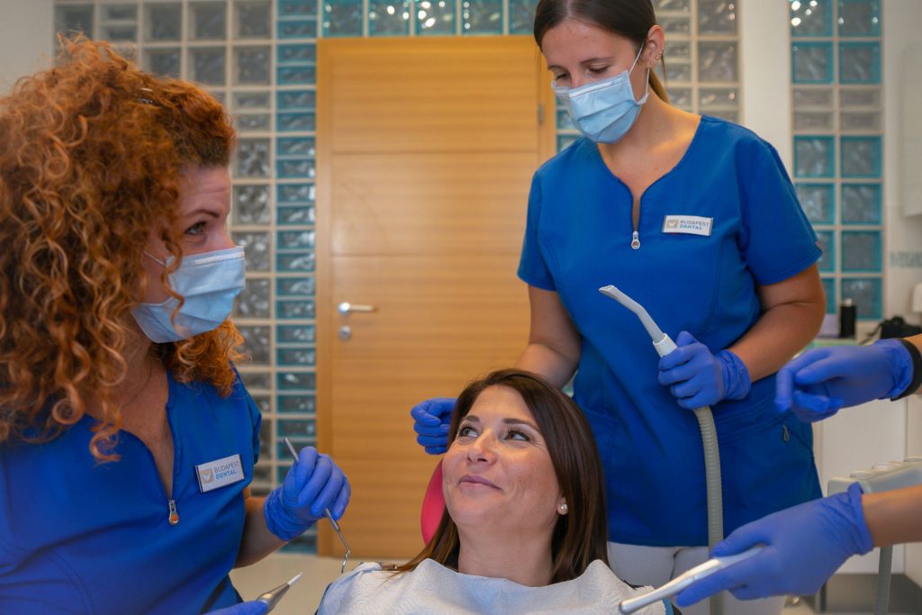 A Budapest Dental csapata elkötelezett, kiváló fogorvos csapat
